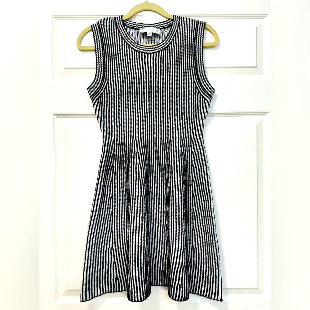 J.O.A. Los Angeles Knitted Fit & Flare Black White Knee Length Dress Sz M EUC